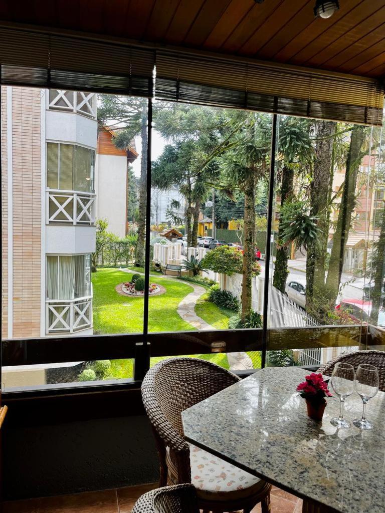 Com Churrasqueira Apartment Gramado